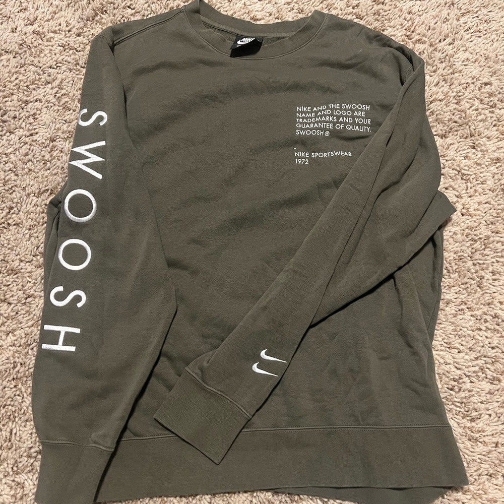 Nike Men's Dark Green Crewneck Sweater